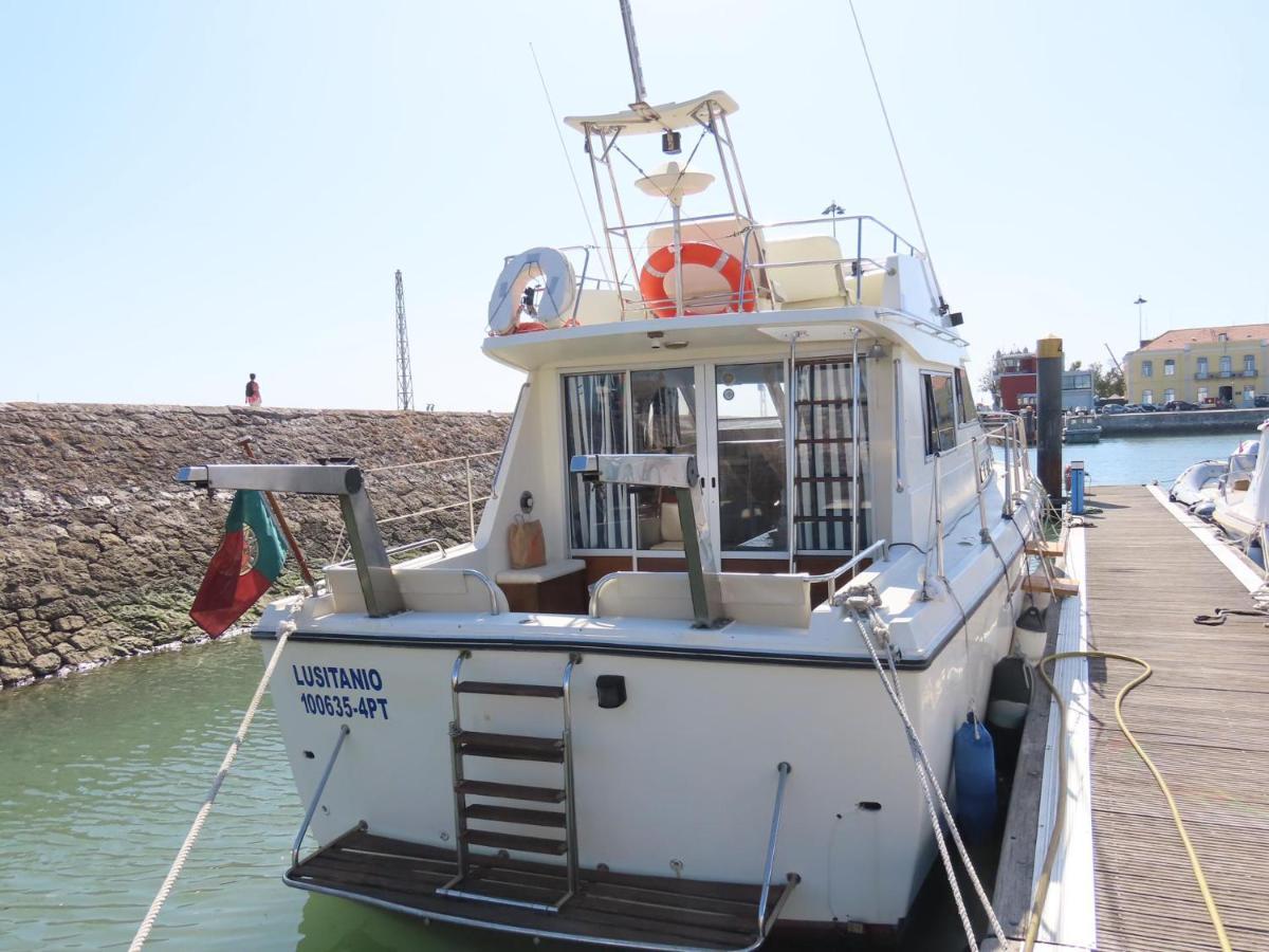 ホテル Barco Lusitano Lisboa エクステリア 写真